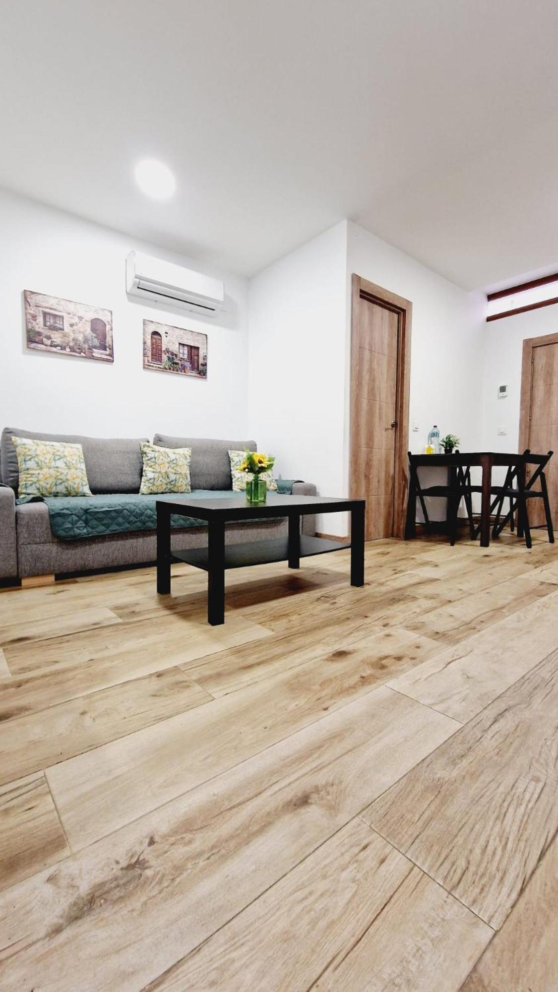 Almendrales Apartment Madrid Ngoại thất bức ảnh