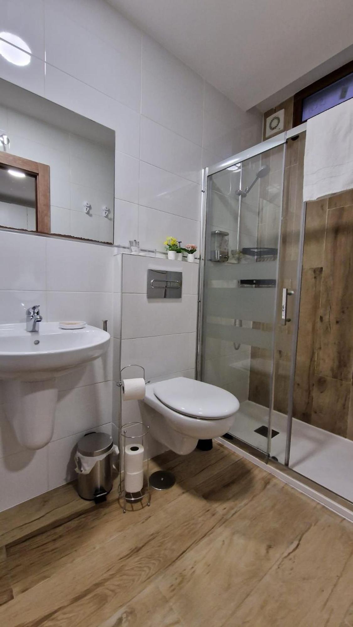 Almendrales Apartment Madrid Ngoại thất bức ảnh